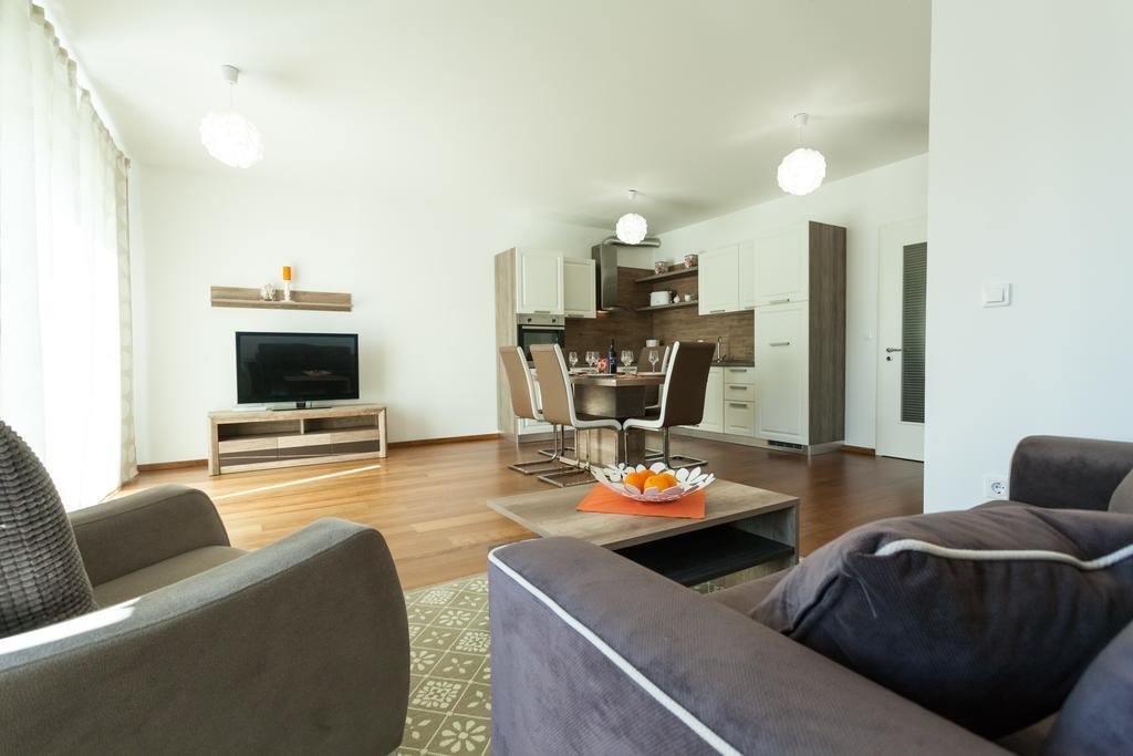 Deluxe Neli Apartments ซาดาร์ ภายนอก รูปภาพ